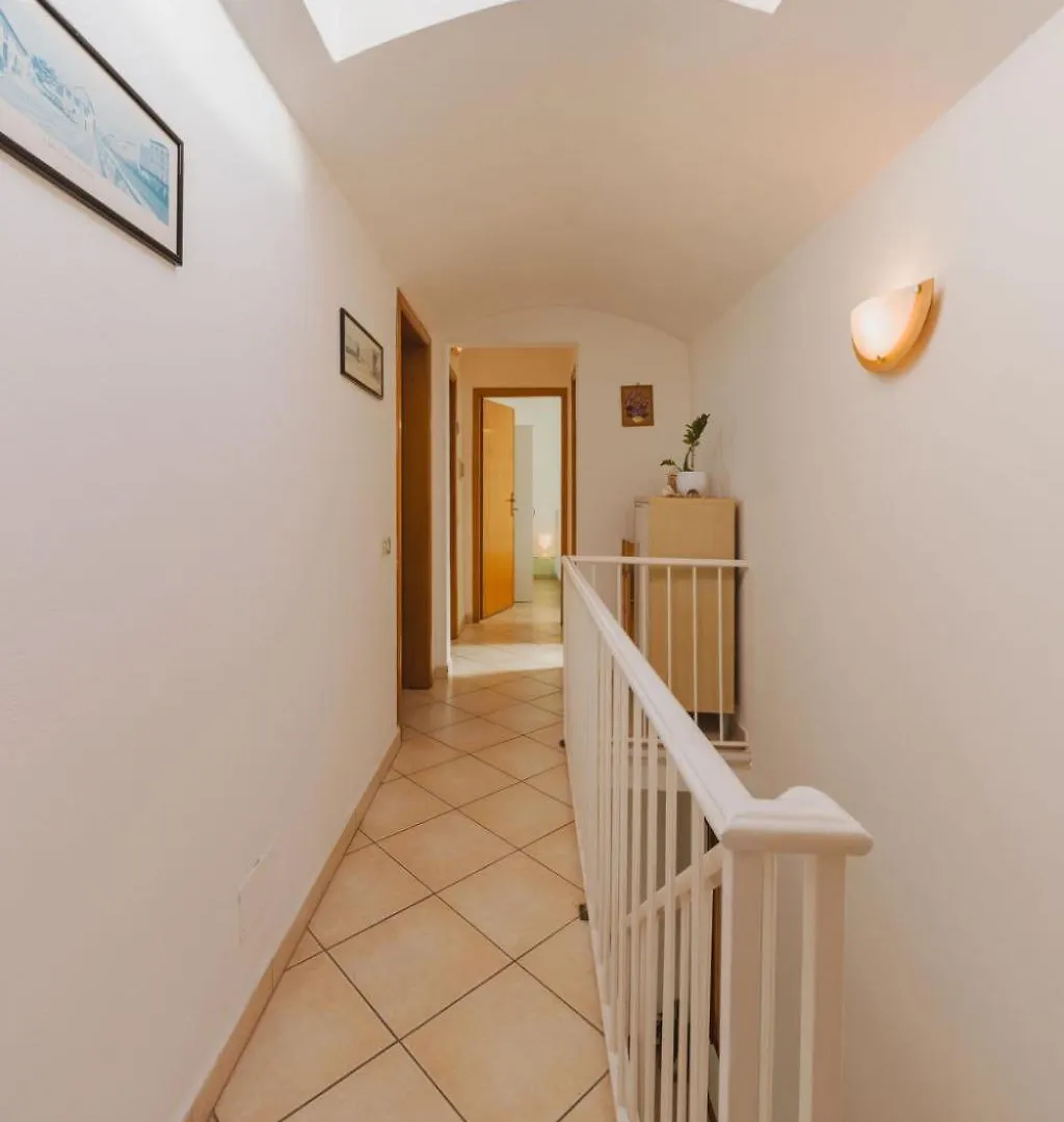 Apartment Appartamento Scirocco By Interhome Viareggio Italy